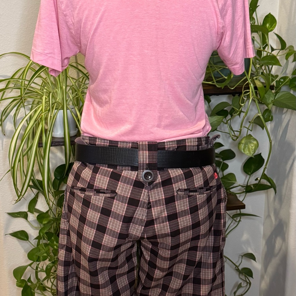 Lost Black and Pink Plaid Women's Cropped Pants - Picture 3 of 12